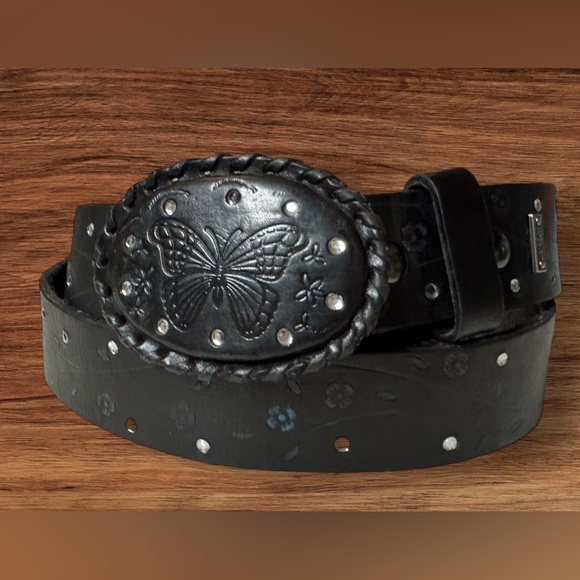 Ariat Accessories - Like new! Ariat Leather  Belt With Rhinestones and Butterfly Embossed Buckle